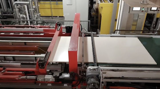 Beli MDF Board Short Cycle Press Automatic Line Hot Press Untuk Plywood 1800 ton online manufacture