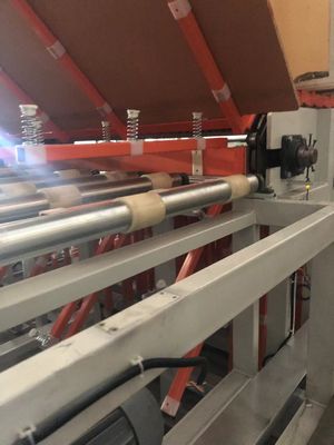 Percetakan panas hidrolik untuk kayu lapis Mesin cetak siklus pendek otomatis untuk Mdf