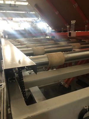 Otomatis Semi Otomatis Pendek Siklus Press Produksi Line Untuk MDF 6.3m Lebar